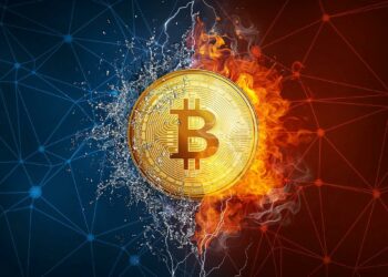 Symbolische Darstellung von Bitcoin und Steuererklärung mit Taschenrechner und digitalen Elementen auf modernem Schreibtisch