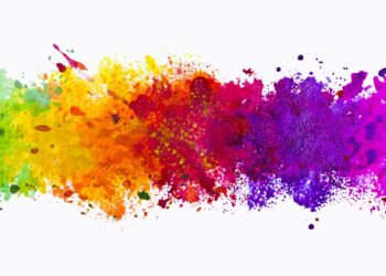 Industrielle Bodenmarkierungen in verschiedenen Farben kennzeichnen Verkehrswege und Sicherheitsbereiche auf Betriebsgelände