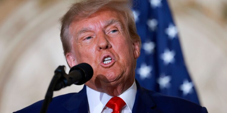 Donald Trump hat wieder Ärger 1 Trump im Fadenkreuz: Die Vorwürfe nehmen kein Ende. Was steckt dahinter?