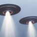 Nächtlicher Sternenhimmel mit ungewöhnlichen Lichtformationen, die als potenzielle UFO-Sichtungen dokumentiert wurden