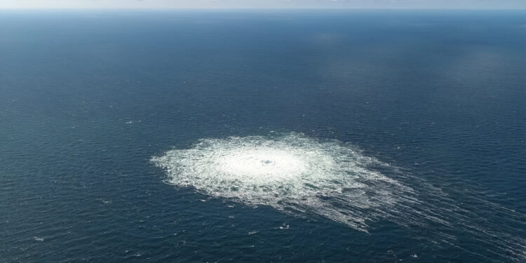Staatlich motiviert - Keine Entschädigung für Nordstream 1 Nordstream-Pipeline unter Wasser, keine Entschädigung für Schäden durch staatlich motivierte Sabotage