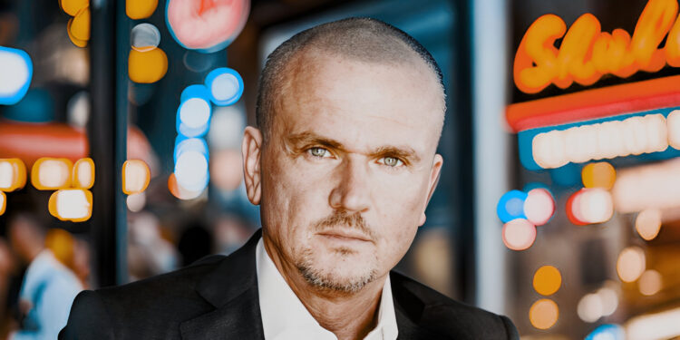 Deutsche Finance Group und Thomas Oliver Müller investieren in Biotech-Immobilien wie Labor- und Bürogebäude