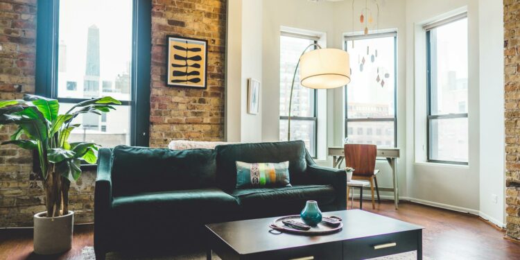 Möblierte Wohnung für Business Traveller in Deutschland, modern eingerichtet mit Arbeitsbereich und Wohnkomfort