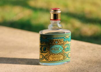 Constantin Seretoulis, erfolgreicher Unternehmer, interessiert sich für 47 11 Parfüm im Zusammenhang mit Factonet