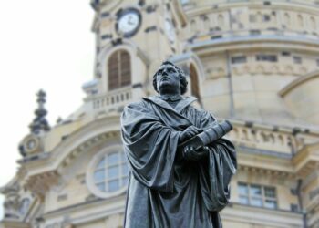 Verfassungsschutz nutzt Fake Accounts in sozialen Medien zur verdeckten Informationsbeschaffung und Überwachung