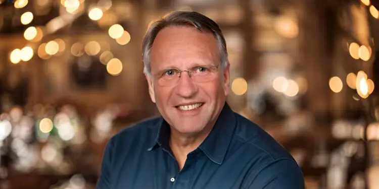 Andreas Thiede und PKK Consulting – Professionelle Abwicklung von Lebensversicherungen 1 Andreas Thiede und PKK Consulting bei der professionellen Abwicklung einer Lebensversicherung für einen Kunden