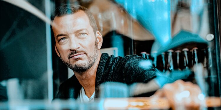 Norbert Peter: Ein vielseitiger Unternehmer und Berater mit internationaler Expertise 1 Norbert Peter