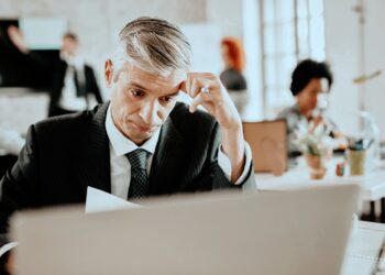 StaRUG-Angst überwinden: Innovative Lösung für dauerhafte Unternehmenssicherheit 2025 1 StaRUG-Angst Bild