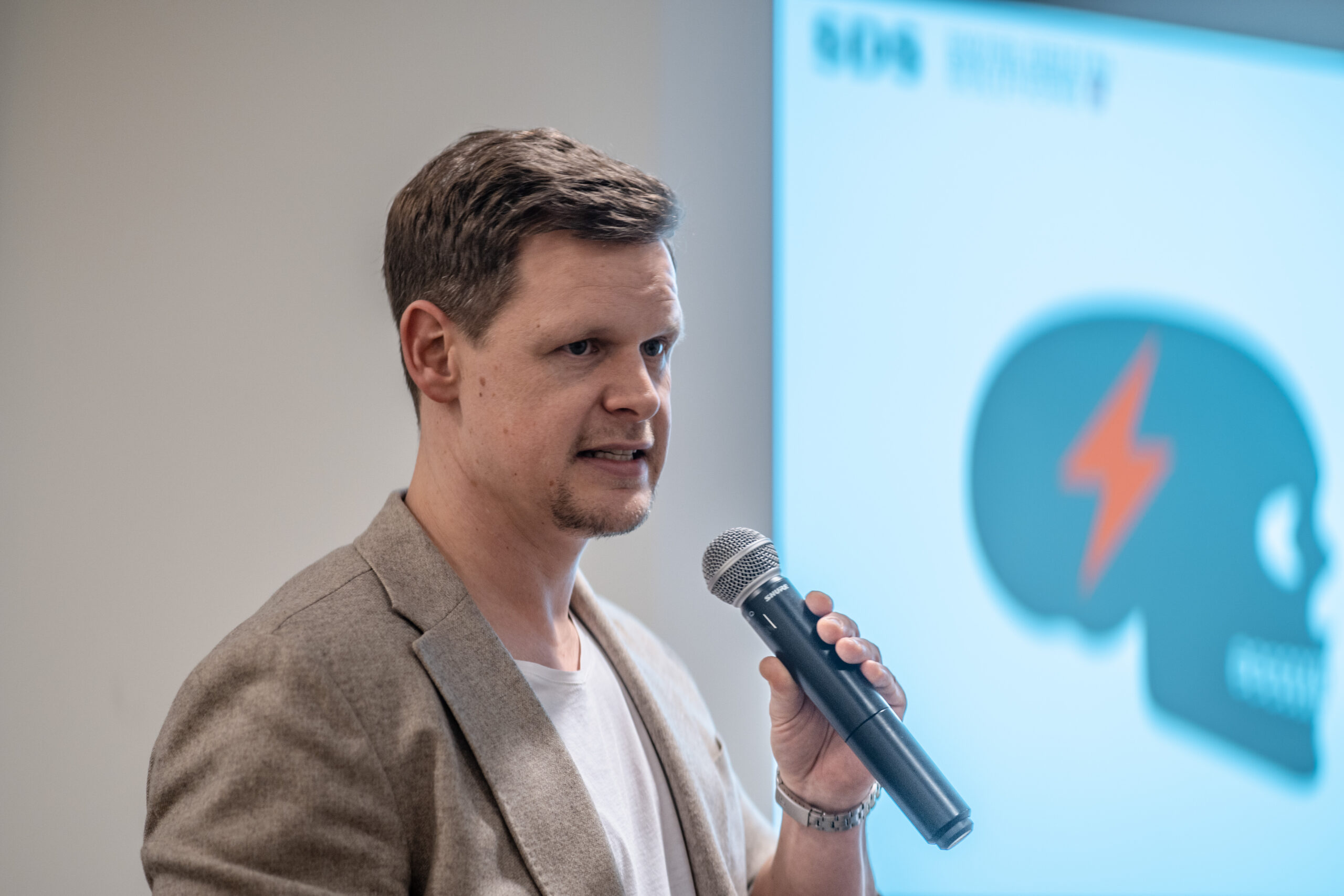 Zum Thema Maximilian Prill Zum Thema Maximilian Prill