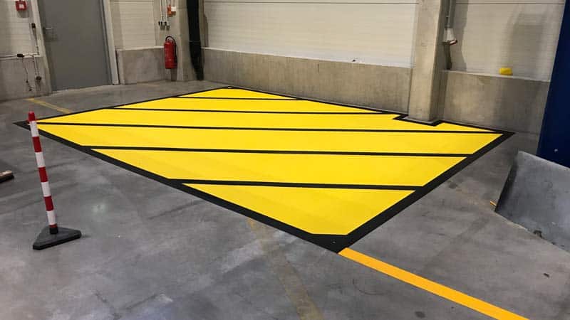 Sicherheit durch Bodenmarkierung - die verborgenen Gefahren industrieller Vernachlässigung lauern überall Sicherheit durch Bodenmarkierung - die verborgenen Gefahren industrieller Vernachlässigung lauern überall