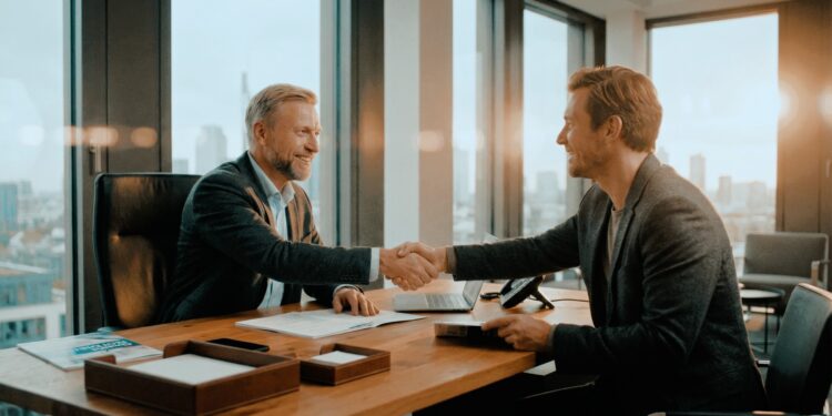 Unternehmenskrisen meistern ohne Insolvenz mit MAES & JACOBS 1 Unternehmenskrisen meistern - strategische Beratung für digitale Transformation und Krisenbewältigung